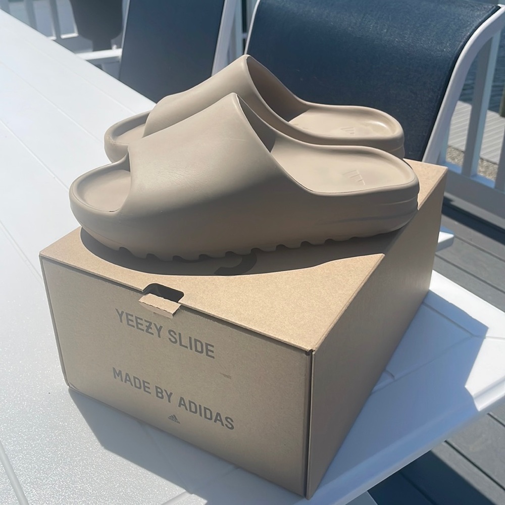 Pure Yeezy Slides